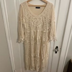 Lace midi dress